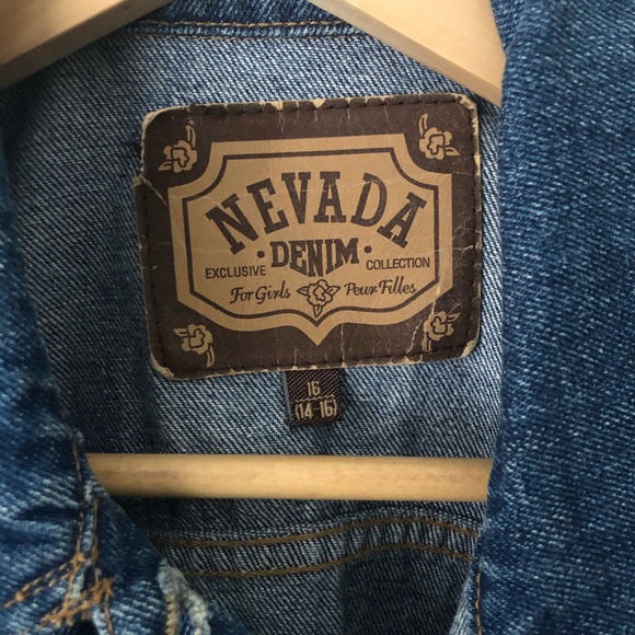 ✨SALE ✨Vintage Nevada Denim Jacket - Picture 2 of 3